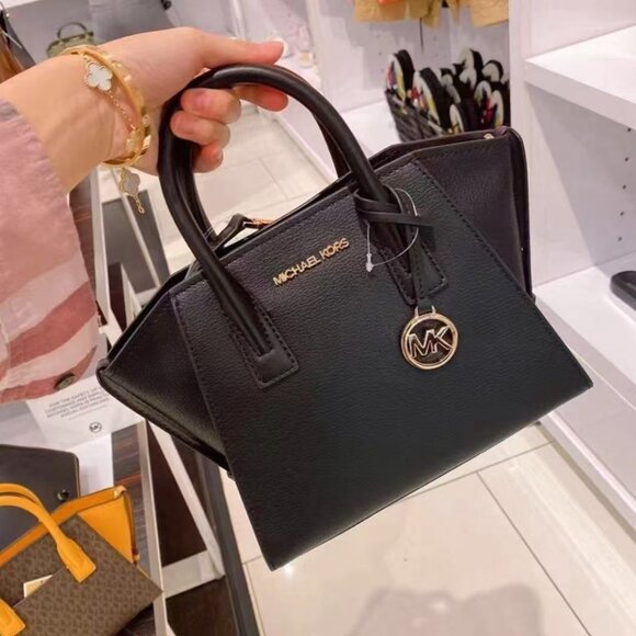 MICHAEL KORS Black Handheld Shoulder Bag - Picture 1 of 9